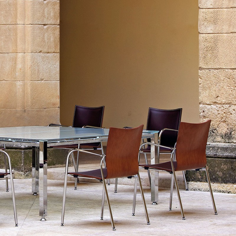 Silla Íkara lacada + piel