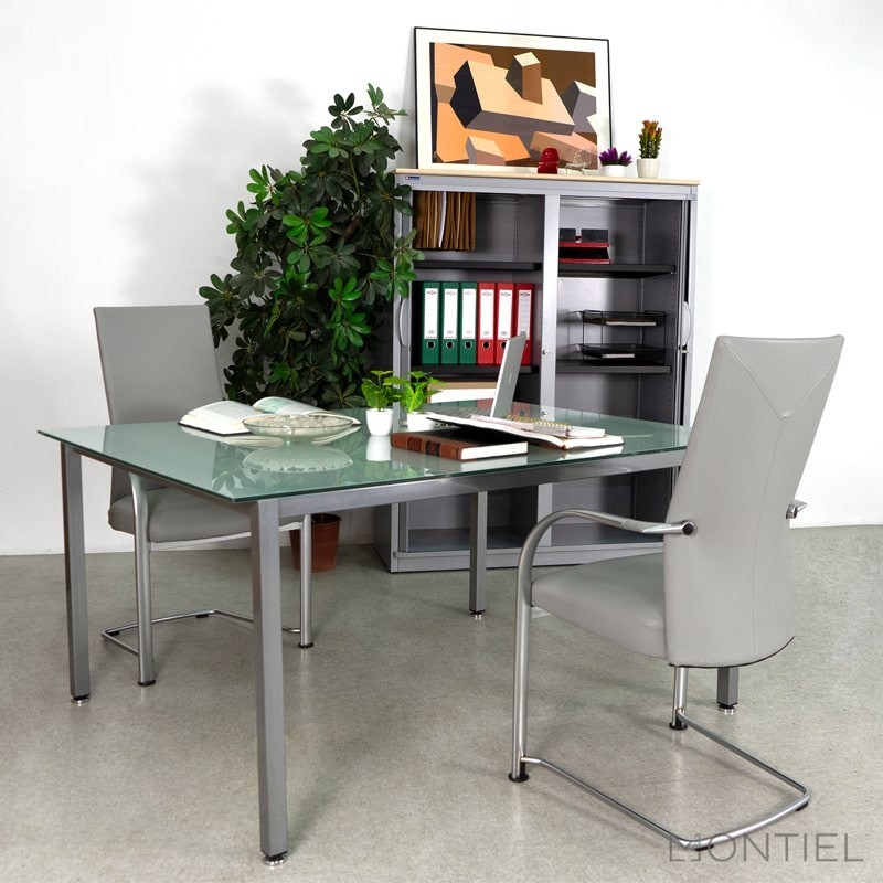 Sillas Espera Oficina Spin de Fritz Hansen - Montiel