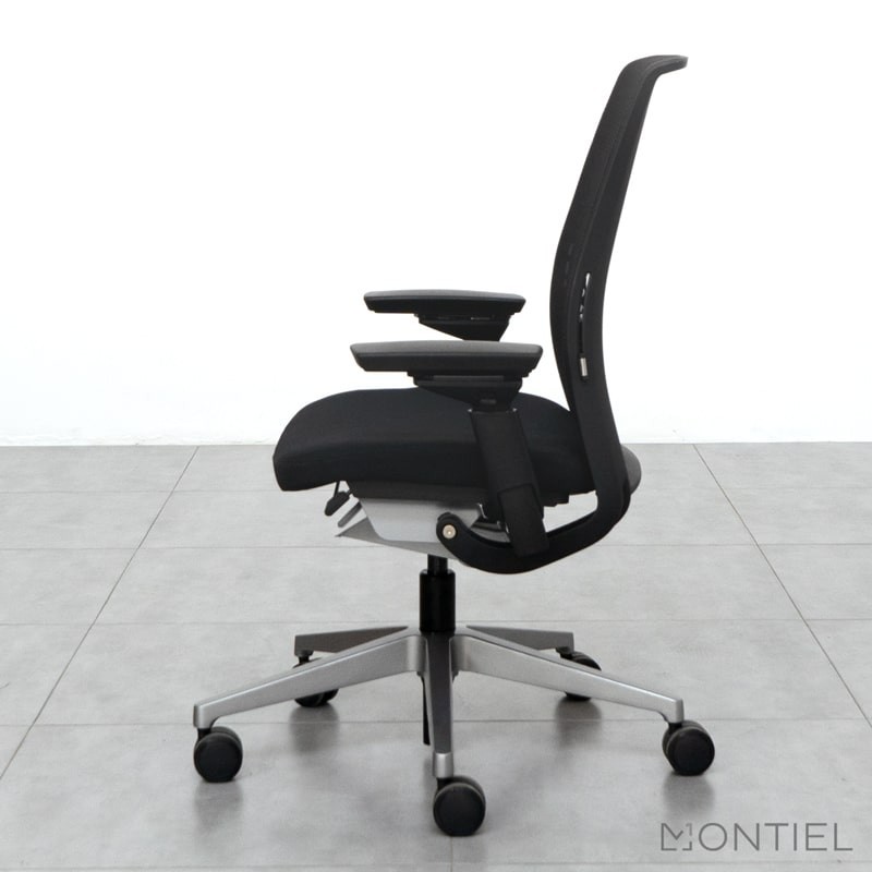 Silla Ergonómica 4D Think V2 de Steelcase - Montiel