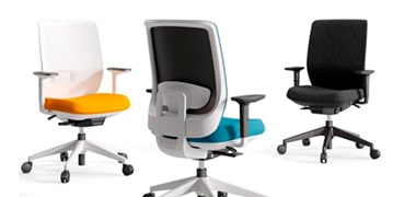 Cómo ajustar la silla de oficina