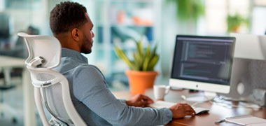 Muebles Ergonómicos para la Oficina: Consejo Experto en Salud y Productividad