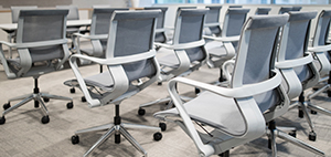 ¿Teletrabajas? Descubre la importancia de una silla ergonómica