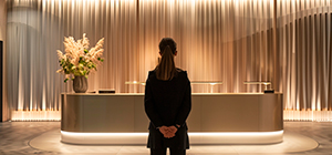 Mostradores de recepción modernos