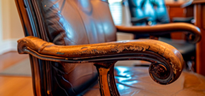 Cómo evitar el desgaste en los reposabrazos de una silla de oficina